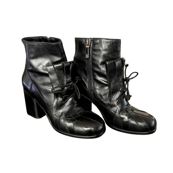 Alberto Fermani Black Leather Ankle Boots – Size 37, Lace-Up with Kiltie Detail - Picture 6 of 7